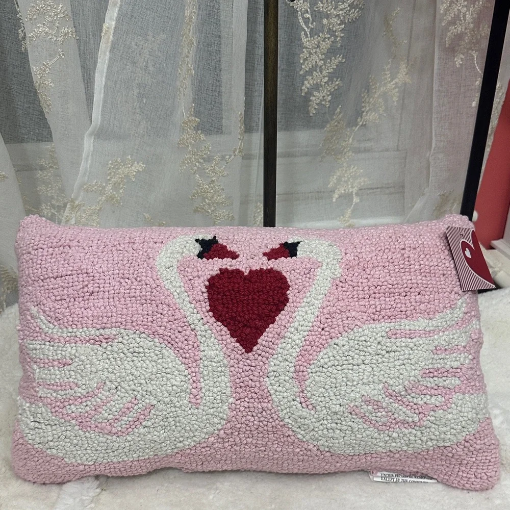 Swan lovebirds hook pillow decor